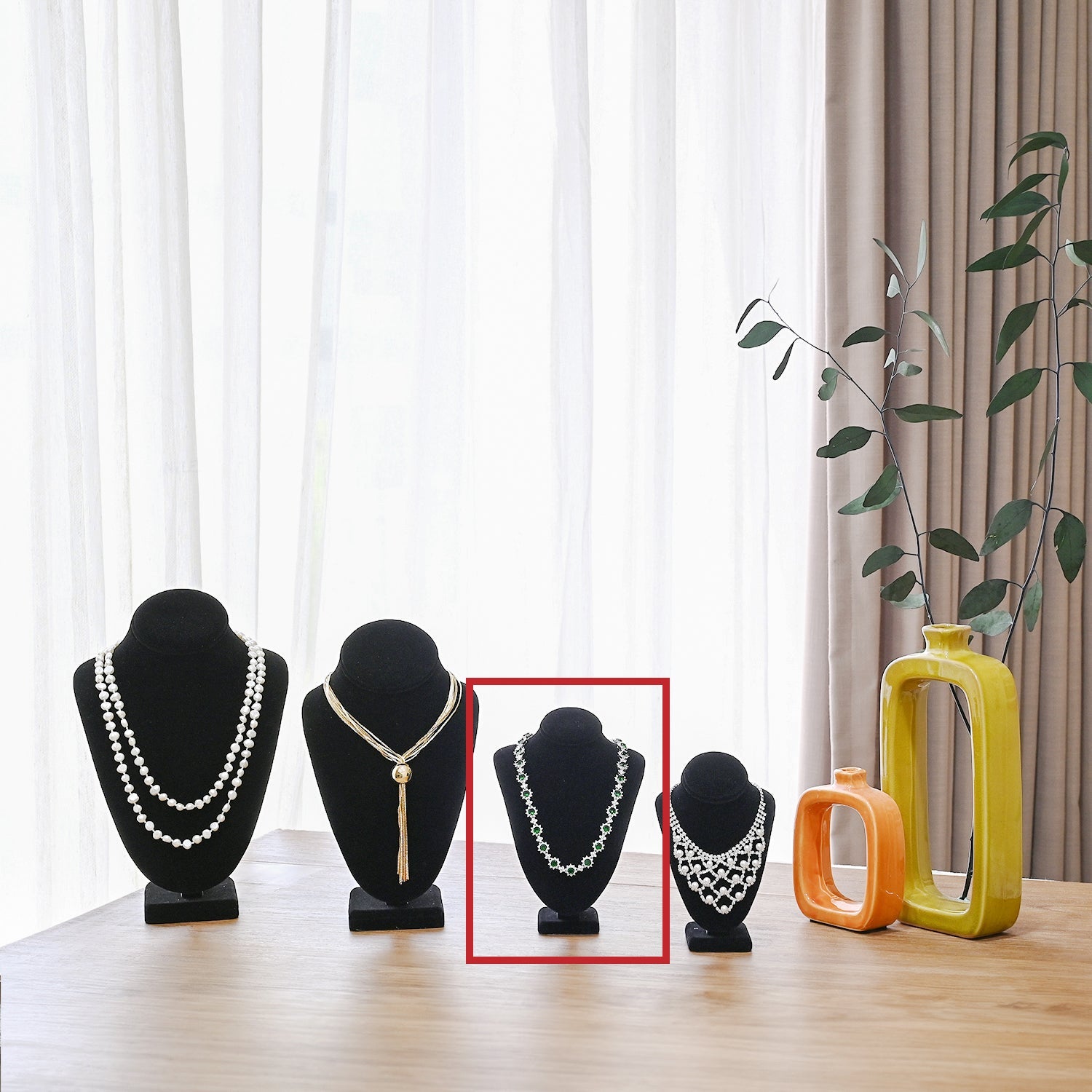 #189-3 Necklace Display Bust