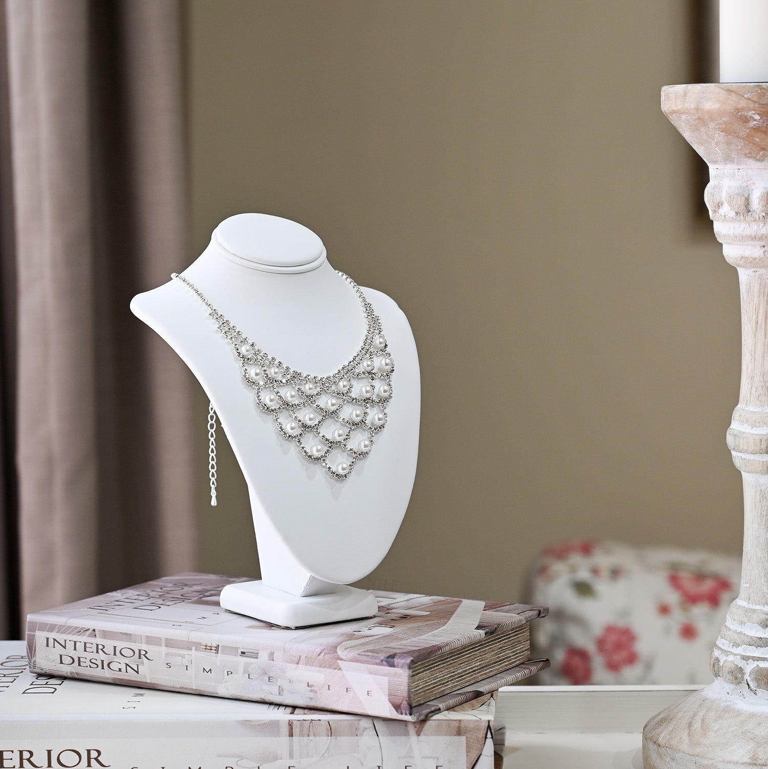 #189-3 Necklace Display Bust