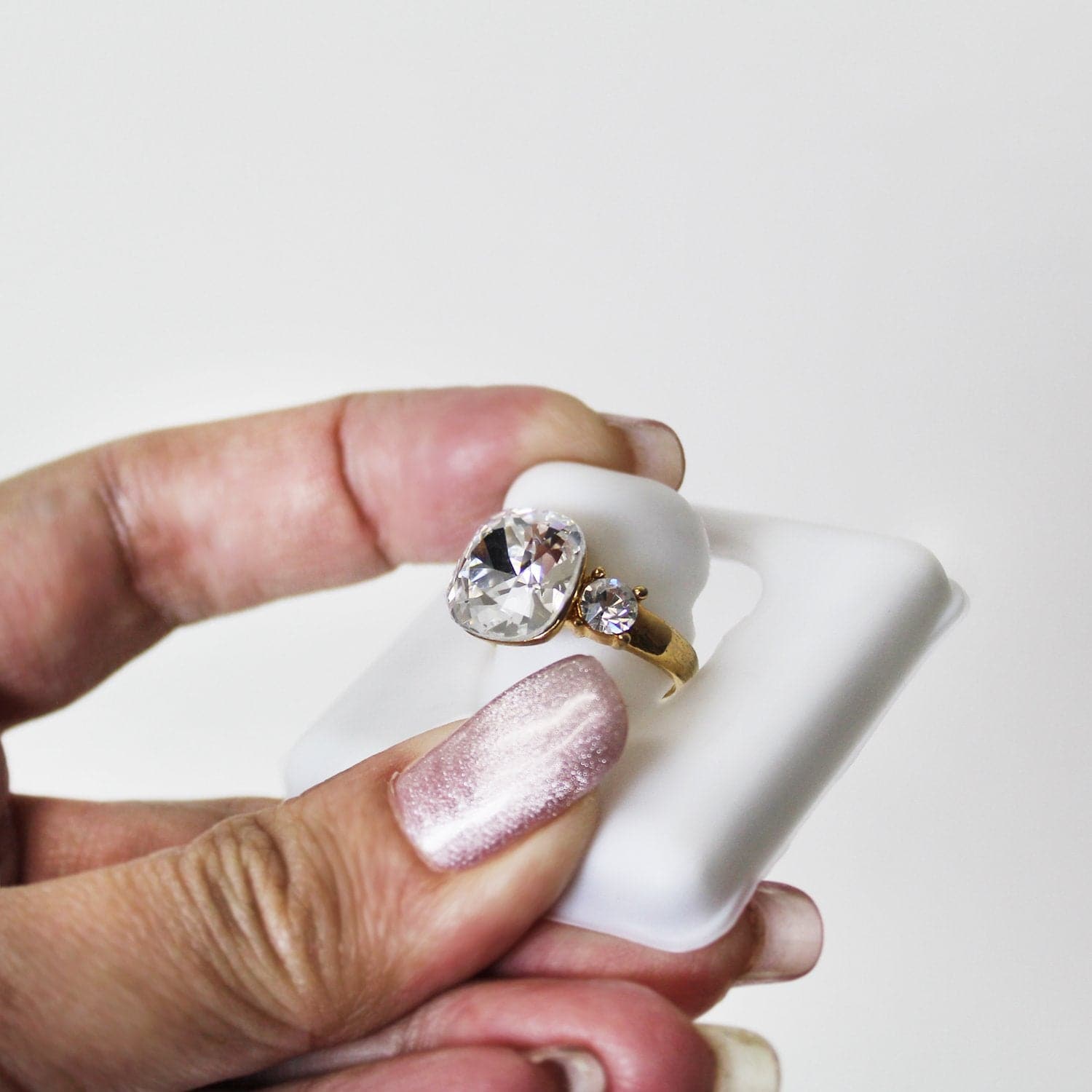 #F8252R Plastic Ring Display Insert