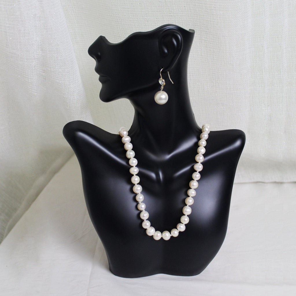 #PB-0172P Plastic Figurine Necklace Display